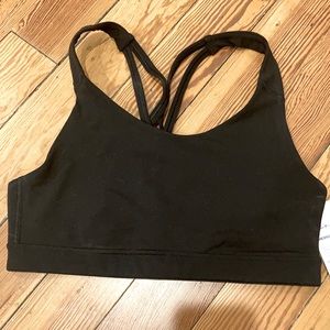 NWT Old Navy Medium black sports bra
